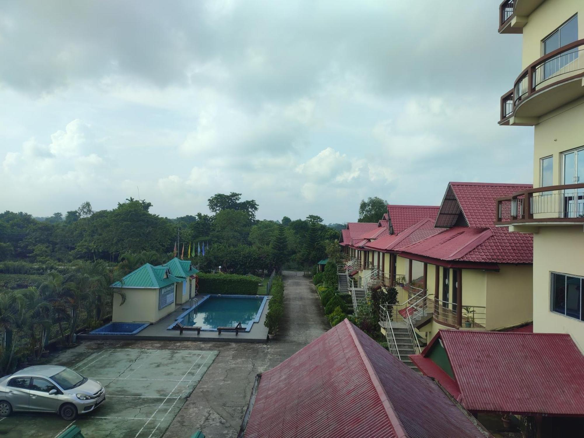 Maa Greenary View - A Holiday Resort Alipur Duar Exterior foto